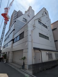 v20251009150657/fresh/building/J00100404285_10