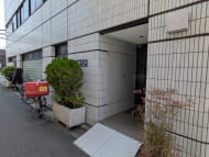 v20251009150657/fresh/building/J00100404285_11
