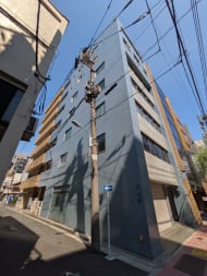 v20251009150657/fresh/building/J00100409024_9