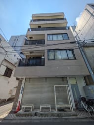 v20251009150657/fresh/building/J00100415213_13