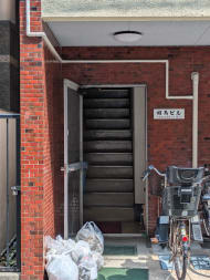v20251009150657/fresh/building/J00100418403_3
