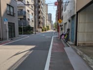 v20251009150657/fresh/building/J00100421571_2