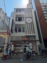 v20251009150657/fresh/building/J00100477719_1