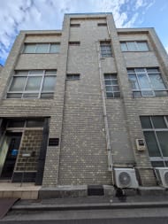 v20251009150657/fresh/building/J00100608755_9