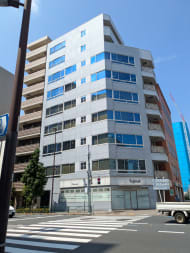 v20251010150707/fresh/building/J00100370966_1