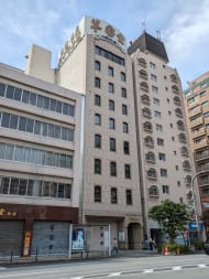 v20251010150707/fresh/building/J00100379988_10
