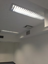v20251010150707/fresh/building/J00100390228_9