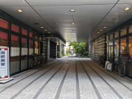 v20251010150707/fresh/building/J00100402009_3