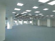 v20251010150707/fresh/building/J00100402272_5