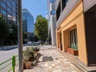 v20251010150707/fresh/building/J00100402278_2