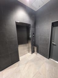 v20251010150707/fresh/building/J00100608993_4