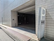 v20251010150708/fresh/building/J00100357283_10