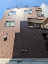 v20251010150708/fresh/building/J00100357653_8