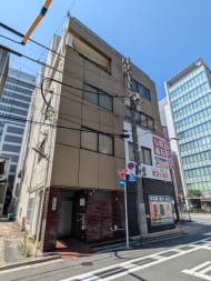 v20251010150708/fresh/building/J00100373322_12