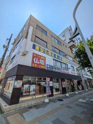 v20251010150708/fresh/building/J00100373322_9