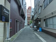 v20251010150708/fresh/building/J00100376104_15