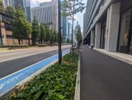 v20251010150708/fresh/building/J00100382030_16