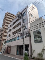 v20251010150708/fresh/building/J00100389842_5