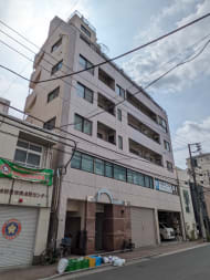 v20251010150708/fresh/building/J00100389842_8