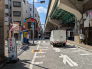 v20251010150708/fresh/building/J00100389945_14