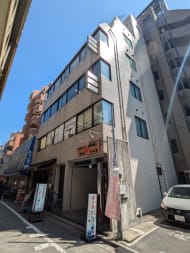 v20251010150708/fresh/building/J00100389945_7