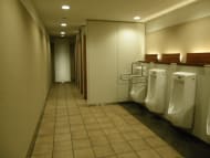 v20251011150701/fresh/building/J00100364032_7
