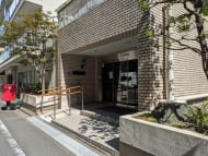 v20251011150702/fresh/building/J00100357300_3