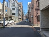 v20251011150702/fresh/building/J00100358214_2
