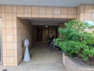 v20251011150702/fresh/building/J00100359035_9