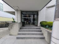 v20251011150702/fresh/building/J00100360543_3