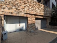 v20251011150702/fresh/building/J00100363580_17