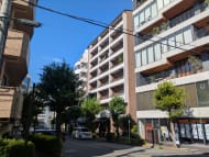 v20251011150702/fresh/building/J00100371627_8