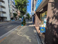 v20251011150702/fresh/building/J00100375254_13