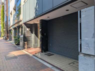 v20251011150702/fresh/building/J00100377529_8