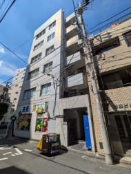 v20251011150702/fresh/building/J00100379216_11