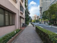 v20251011150702/fresh/building/J00100381849_10
