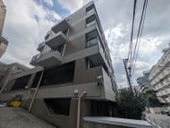 v20251011150702/fresh/building/J00100387817_5