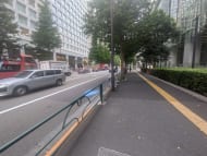 v20251011150702/fresh/building/J00100403744_24