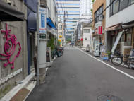 v20251011150702/fresh/building/J00100405148_13