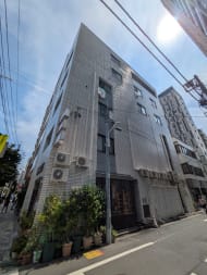 v20251011150702/fresh/building/J00100405369_9