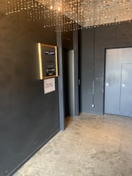 v20251011150702/fresh/building/J00100428758_17