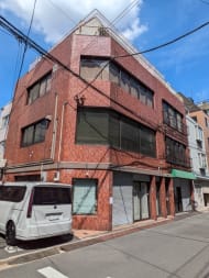 v20251011150702/fresh/building/J00100467515_1