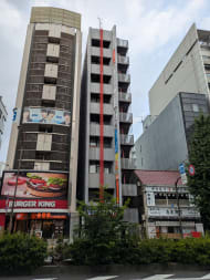 v20251011150702/fresh/building/J00100493951_6
