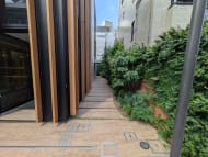 v20251011150702/fresh/building/J00100512956_10