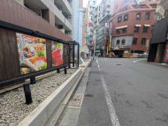 v20251011150702/fresh/building/J00100609742_14