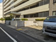 v20251012150813/fresh/building/J00100357298_8
