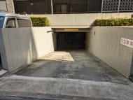 v20251012150813/fresh/building/J00100357298_9