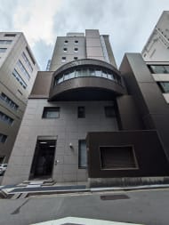 v20251012150813/fresh/building/J00100357305_9