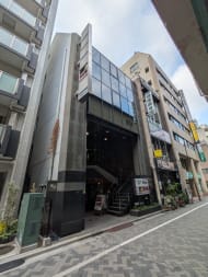v20251012150813/fresh/building/J00100359698_7