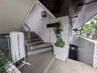 v20251012150813/fresh/building/J00100378874_9